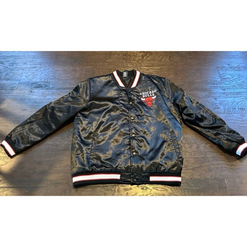 Ultra Game Chicago Bulls Satin Jacket Black